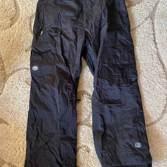 Xxl Helly Hansen black ski / snowboard pants - Picture 1 of 3